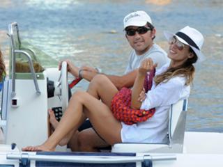 Elisabetta Canalis feet photo thumbnail