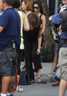 Jennifer Aniston feet photo thumbnail