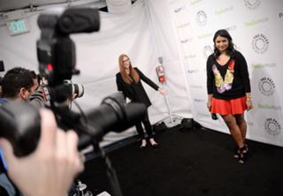 Mindy Kaling feet photo thumbnail