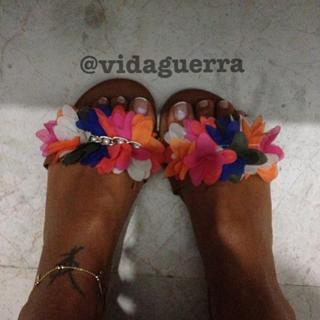 Vida Guerra feet photo thumbnail