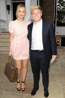 Laura Whitmore feet photo thumbnail