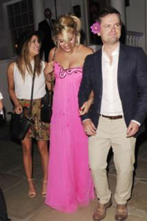 Caroline Flack feet photo thumbnail