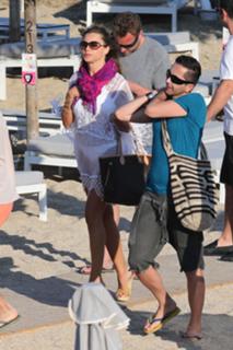 Sofía Vergara feet photo thumbnail