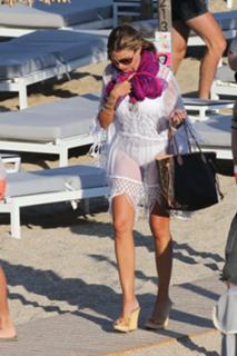 Sofía Vergara feet photo thumbnail