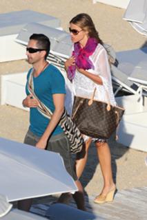 Sofía Vergara feet photo thumbnail