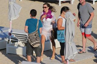 Sofía Vergara feet photo thumbnail
