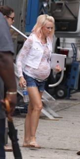 Naomi Watts feet photo thumbnail