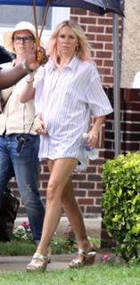 Naomi Watts feet photo thumbnail