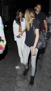 Rihanna feet photo thumbnail