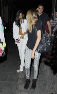 Rihanna feet photo thumbnail
