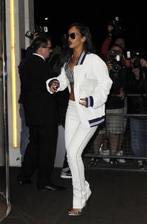Rihanna feet photo thumbnail
