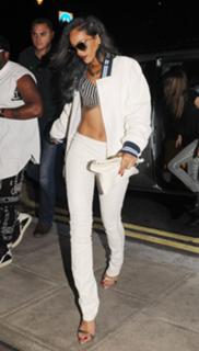 Rihanna feet photo thumbnail