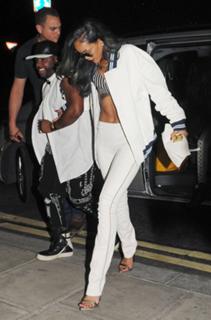 Rihanna feet photo thumbnail