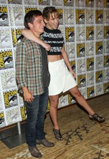 Jennifer Lawrence feet photo thumbnail