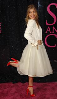 Fergie feet photo thumbnail