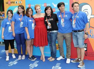 Jessica Chastain feet photo thumbnail