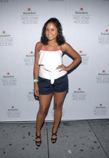 Angela Yee feet photo thumbnail