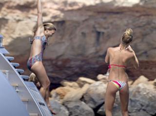Bar Refaeli feet photo thumbnail