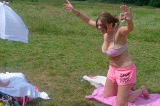 Imogen Thomas feet photo thumbnail