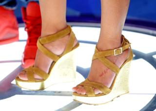 Rocsi Diaz feet photo thumbnail
