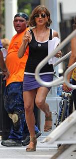 Jennifer Aniston feet photo thumbnail