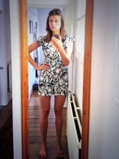 Ellie Taylor feet photo 4