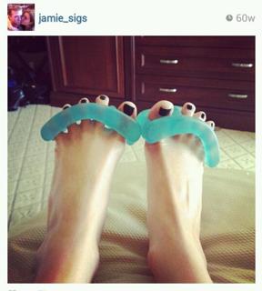 Jamie-Lynn Sigler feet photo thumbnail