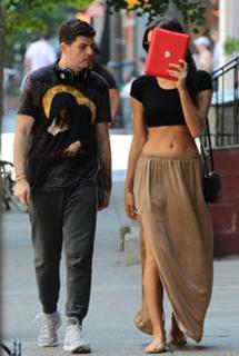 Irina Shayk feet photo thumbnail