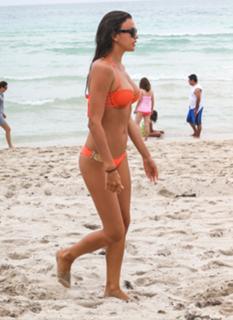 Irina Shayk feet photo thumbnail