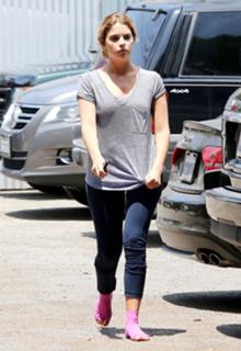 Ashley Benson feet photo thumbnail