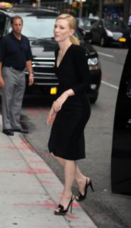 Cate Blanchett feet photo thumbnail