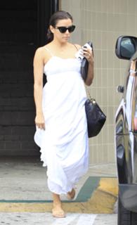 Eva Longoria feet photo thumbnail
