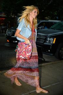 Heidi Klum feet photo thumbnail