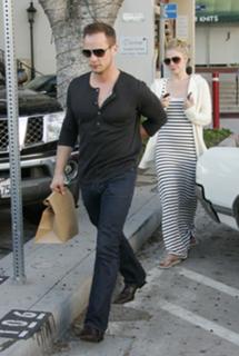 LeAnn Rimes feet photo thumbnail