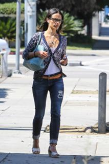 Jordana Brewster feet photo thumbnail