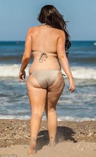 Vicky Pattison feet photo thumbnail