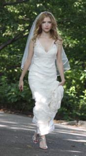 Anna Kendrick feet photo thumbnail