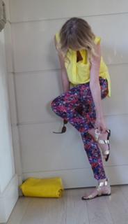 Alessia Marcuzzi feet photo thumbnail
