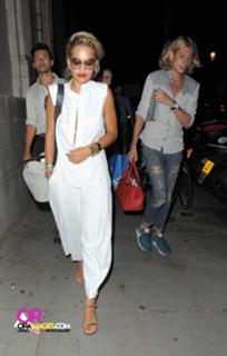 Rita Ora feet photo thumbnail
