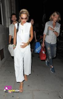 Rita Ora feet photo thumbnail