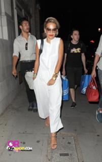 Rita Ora feet photo thumbnail