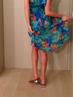 Alessia Marcuzzi feet photo thumbnail