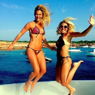 Bar Refaeli feet photo thumbnail