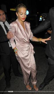 Rita Ora feet photo thumbnail