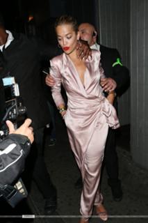Rita Ora feet photo thumbnail