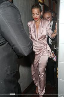 Rita Ora feet photo thumbnail