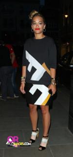 Rita Ora feet photo thumbnail