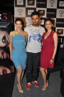 Aditi Rao Hydari feet photo thumbnail