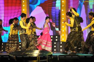 Shriya Saran feet photo thumbnail
