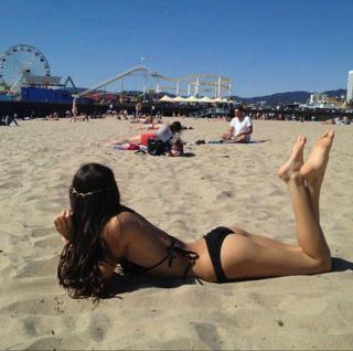 Pia Mia feet photo thumbnail